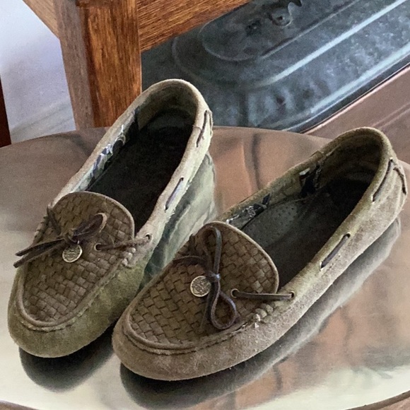 EUC Etienne Aigner Driving Moccasins - Picture 2 of 9